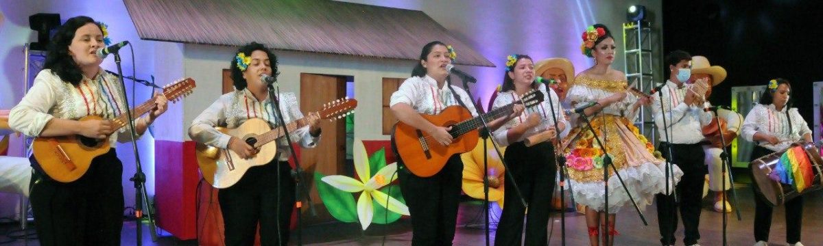 Bandas musicales y rajaleñas: la maravillosa tradición de la música y el canto en el Festival