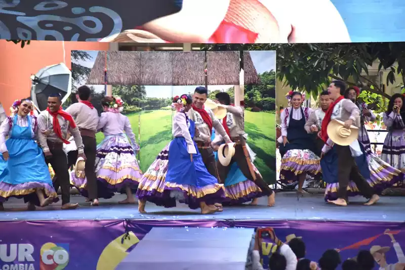 Brillante despliegue de tradición y talento en el Encuentro Departamental de Danzas “César Marino Andrade”