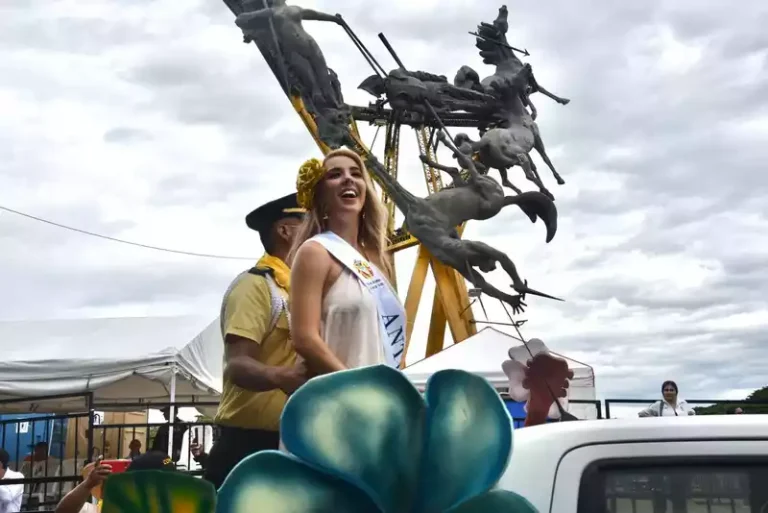 Desfile de Bienvenida (11)