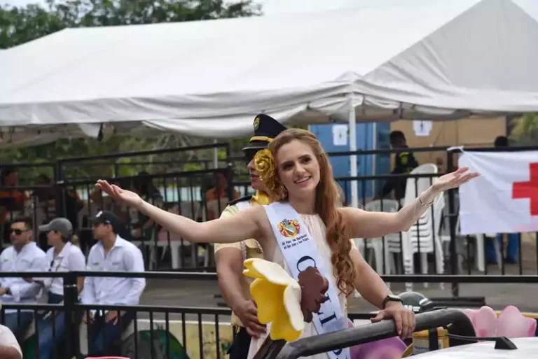 Desfile de Bienvenida (15)