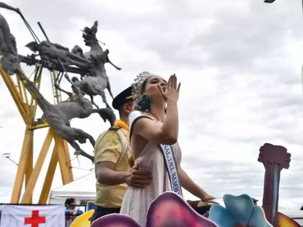 ¡Llegaron a Neiva!: Desfile de Bienvenida de las Candidatas al Reinado Nacional del Bambuco 2026