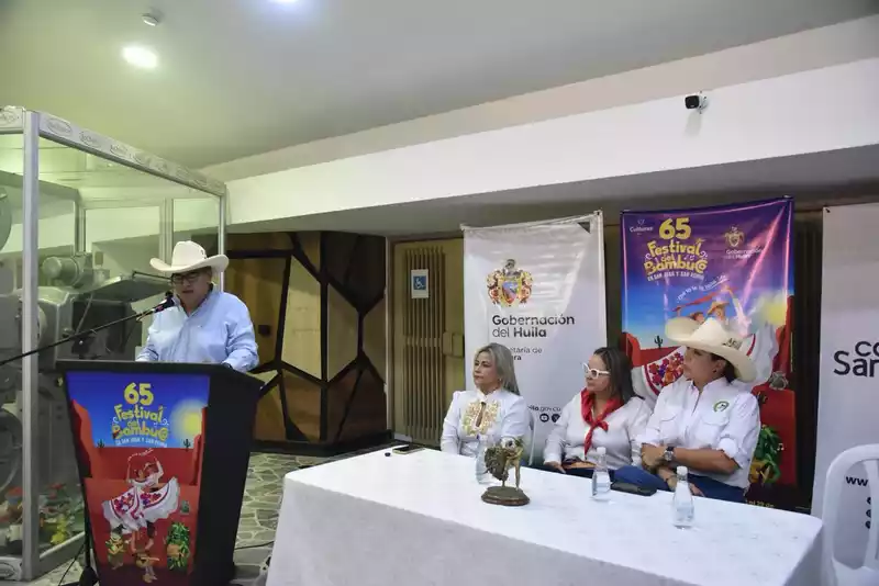 Gobernación del Huila y Corposanpedro establecen directrices para garantizar el bienestar animal en las cabalgatas del 65° Festival del Bambuco